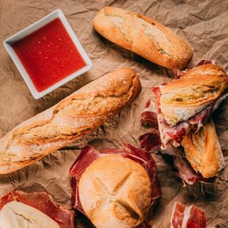 Bocadillo de Bellota 100% a cuchillo