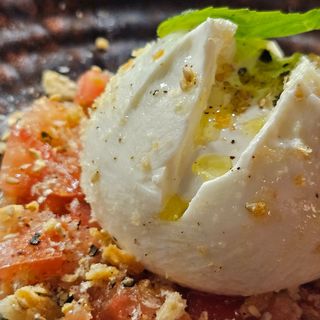 Burrata Caprese