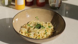 პასტა ლურჯი ყველით