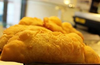 Panzerotto con würstel fritto