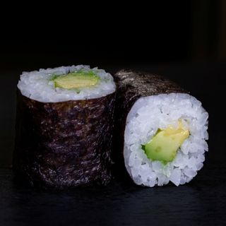 Maki Rolls De Aguacate (6 Pzs.)  m#11    