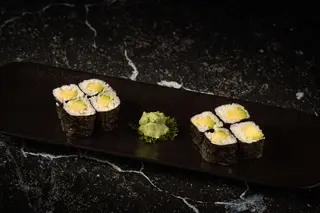 Maki De Aguacate (8 Uds.)