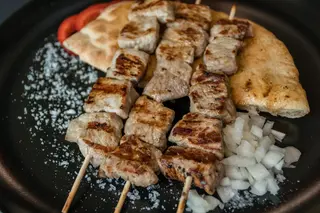 Teleći ražnjići velika porcija