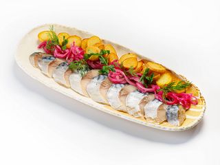 Makrela słabo solona z ziemniakami