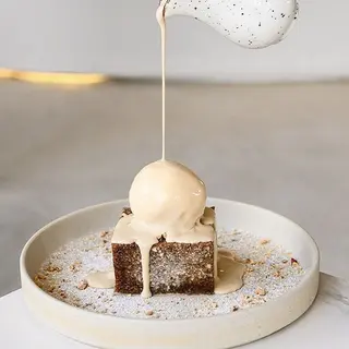 Sticky Date Cake