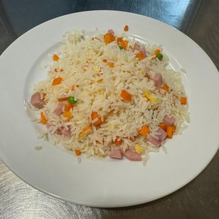Arroz Con Tres Delicias