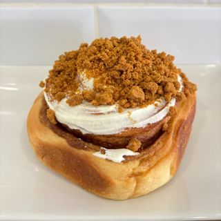 Cinnamon Roll - Lotus