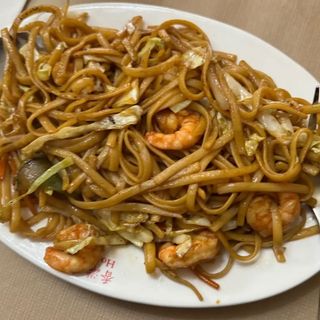 Tallarines Fritos Con Gambas