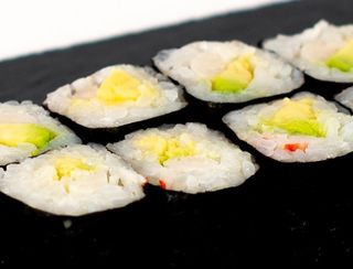Maki Cangrejos Y Aguacate (6 Pzs.)