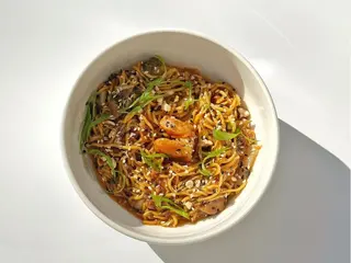 Локшина з морепродуктами (340g)