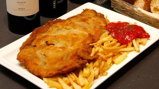Cachopo Con Patatas Fritas