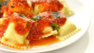 Ravioli al pomodoro