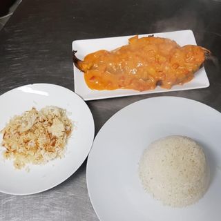 pescado con coco