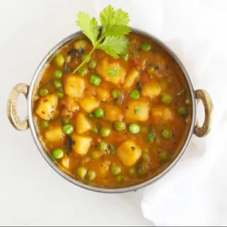 Vegetable Curry with Rice or Chapati