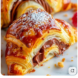 Croissant con chocolate 