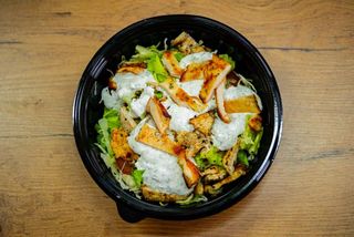 Pileća salata