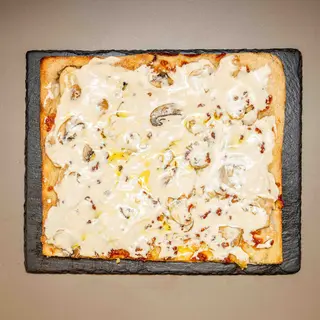 Teglia Funghi e quattro formaggi