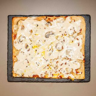 Teglia Funghi e quattro formaggi