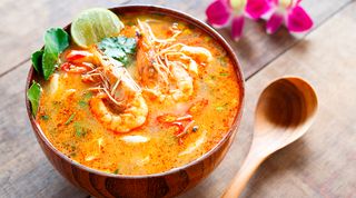 Zupa tajska z krewetkami