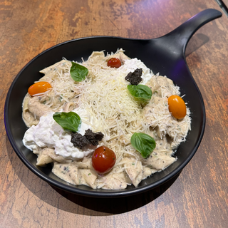 Penne Truffe & Stracciatella 