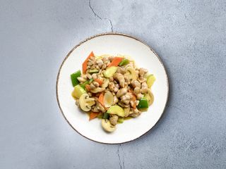 Pollo Con Salsa De Curry