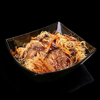 Noodles funchoza cu vită