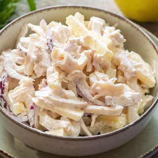 Салат з кальмарами і смаженими грибами Шампіньонами стандарт (220г)