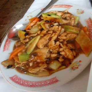 Pollo Con Salsa Picante