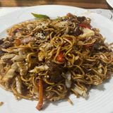Yaki Udon Con Ternera