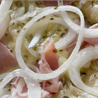 Pizza Fugazza Con Jamón (18 Cm.)