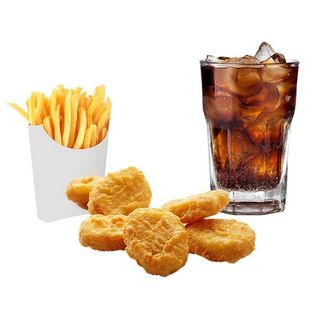 Menú Nuggets De Pollo (8 Uds.)
