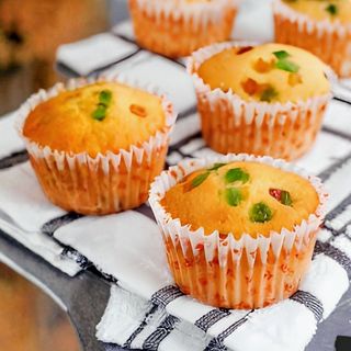 Vanilla fruit muffin