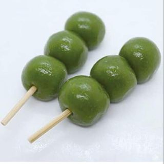 Kushi dango al matcha