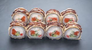 Рол Футомакі темпура з лососем