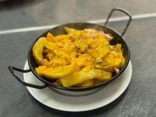 Patatas Con Bacon Y Queso Cheddar
