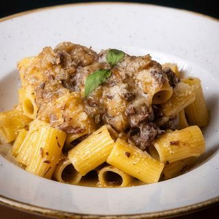 Rigatoni a la Genovese Napoletana