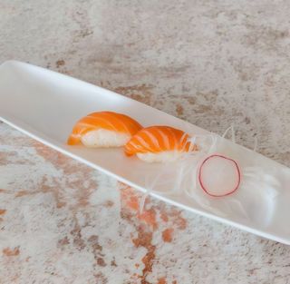 188 Nigiri De Salmón (2 Pzs.)