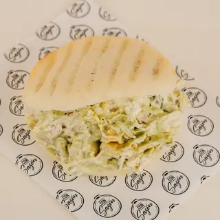 Arepa Reina Pepiada
