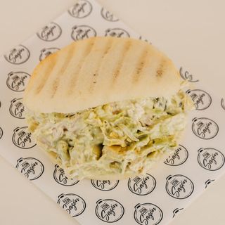 Arepa Reina Pepiada