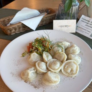 Pielmieni wołowe 15 szt.