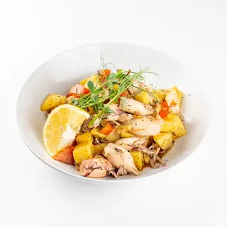 Salata od lignji i hobotnice