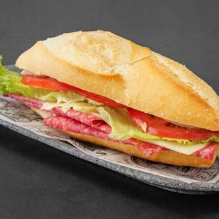 Bocadillo De Salami