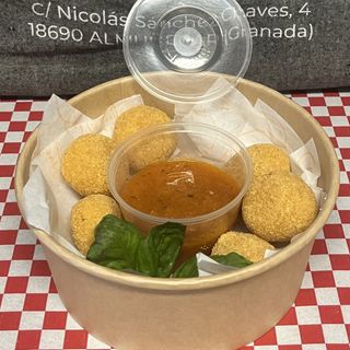  Polpettine de Berenjena con Mozzarella y Provola Ahumada