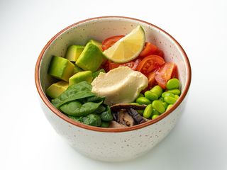 Пісний боул з хумусом та бобами Едамаме