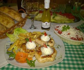 Pileći medaljoni na kajmaku 400g