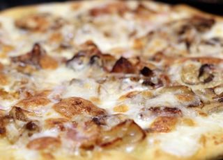 Pizze carbonara (33 cm.)