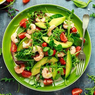 Ensalada aguacate y gamba