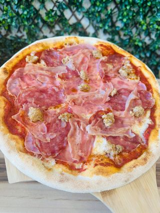 Pizza Carnivora