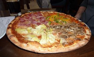 Pizza cuatro estaciones (30 cm.)