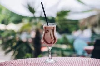 Mlijeko, banana i čokolada